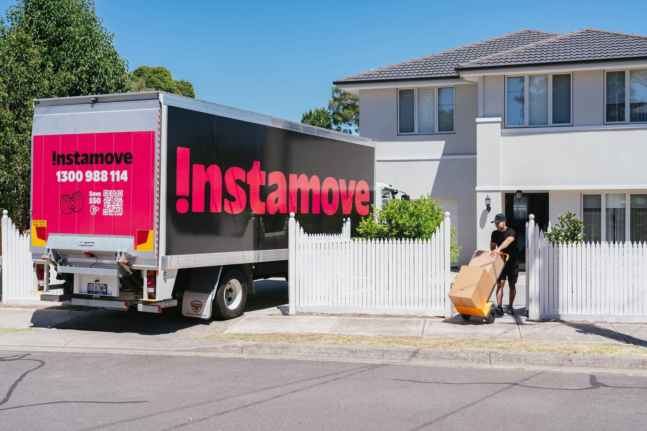 Removalists at work