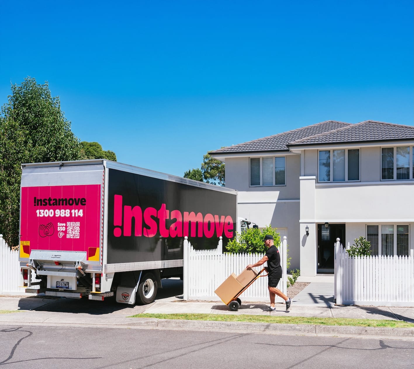 Removalists at work